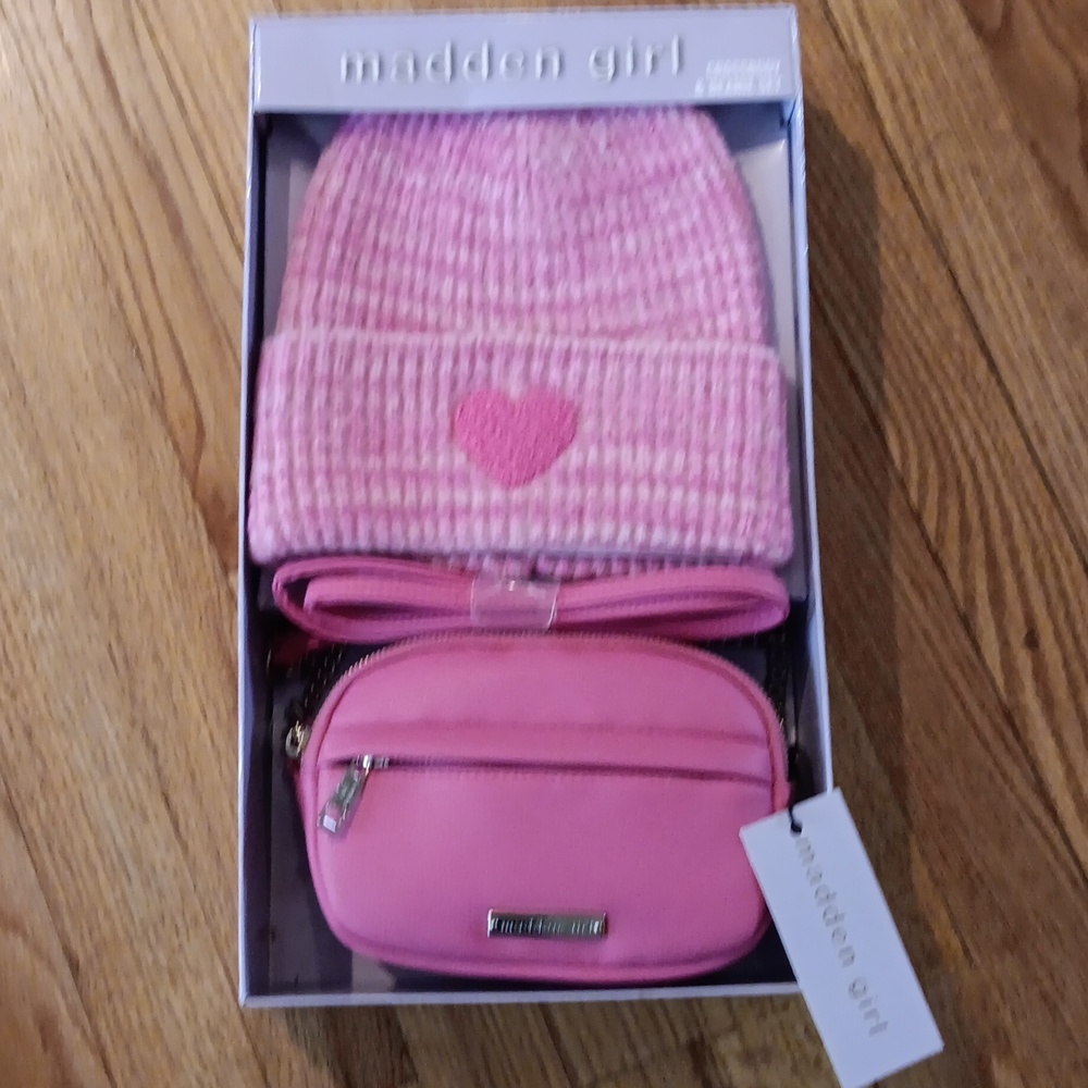 NWT Madden Girl Pink Beanie & Crossbody Gift Set ■ Gift Box Included